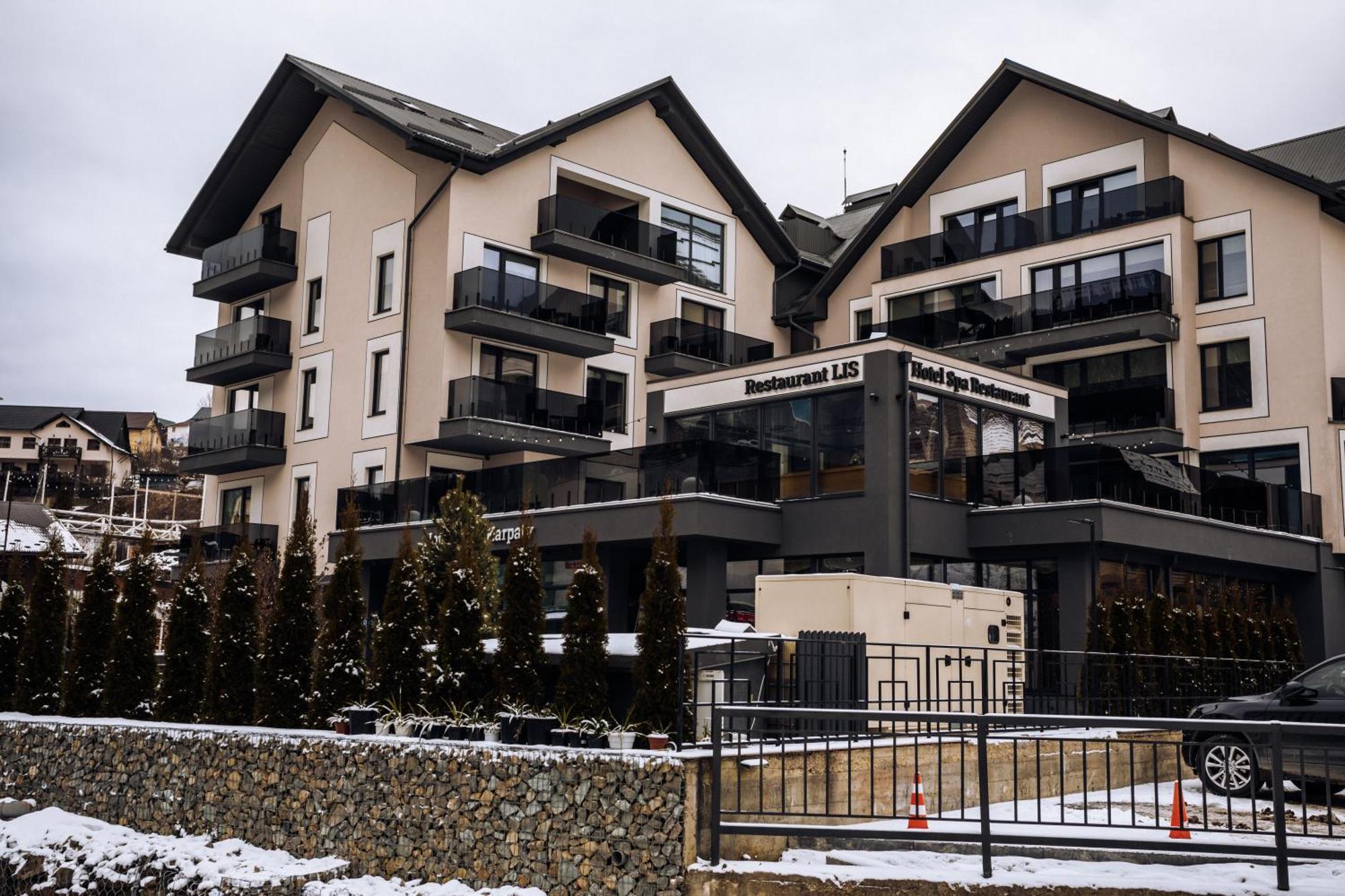 Ribas Karpaty Hotel Boekovel Buitenkant foto
